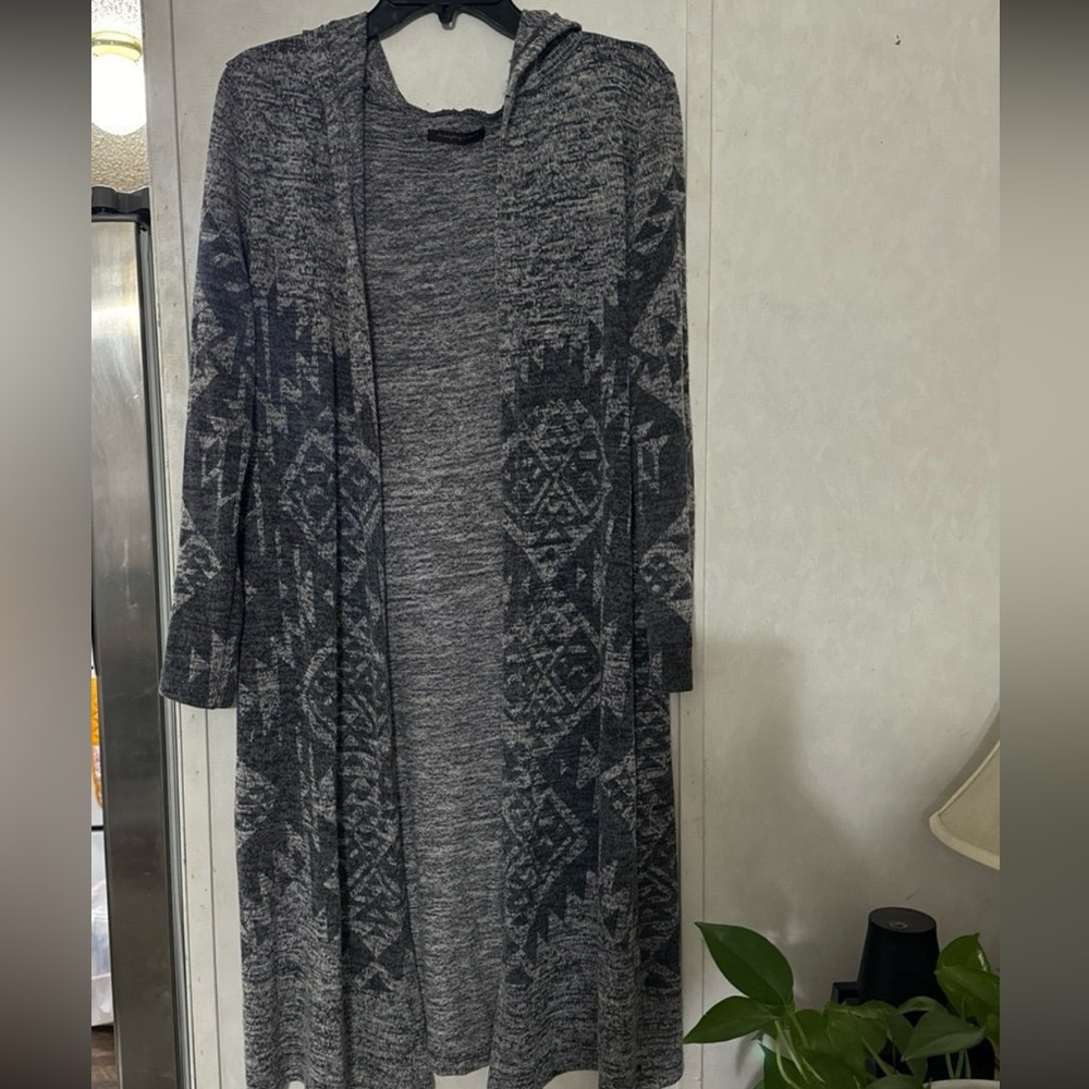 Cardigan - Picture 2 of 7